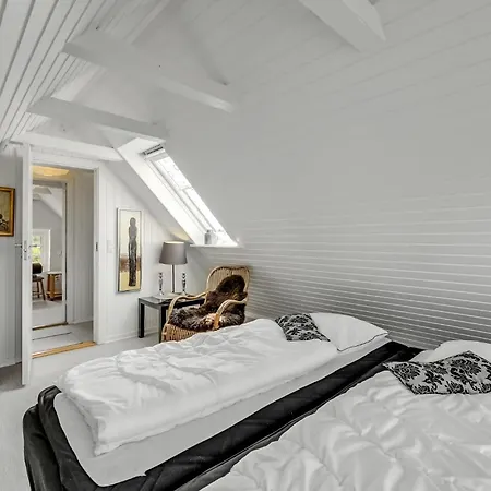 Dom wakacyjny Stunning Home In Norre Nebel With Wifi
