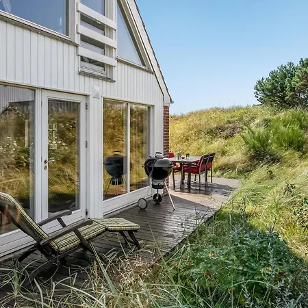 Dom wakacyjny Stunning Home In Norre Nebel With Wifi *